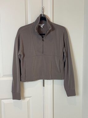 Athleta Cropped Seasoft Ribbed Quarter-Zip Pullover in Taupe